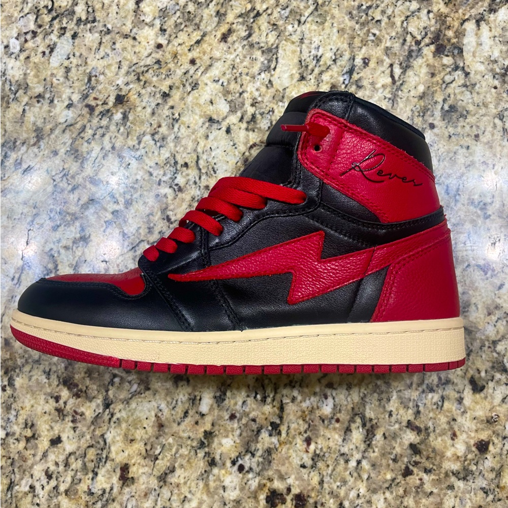 Air Kiy, US 8